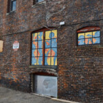 Side access to Bank Street